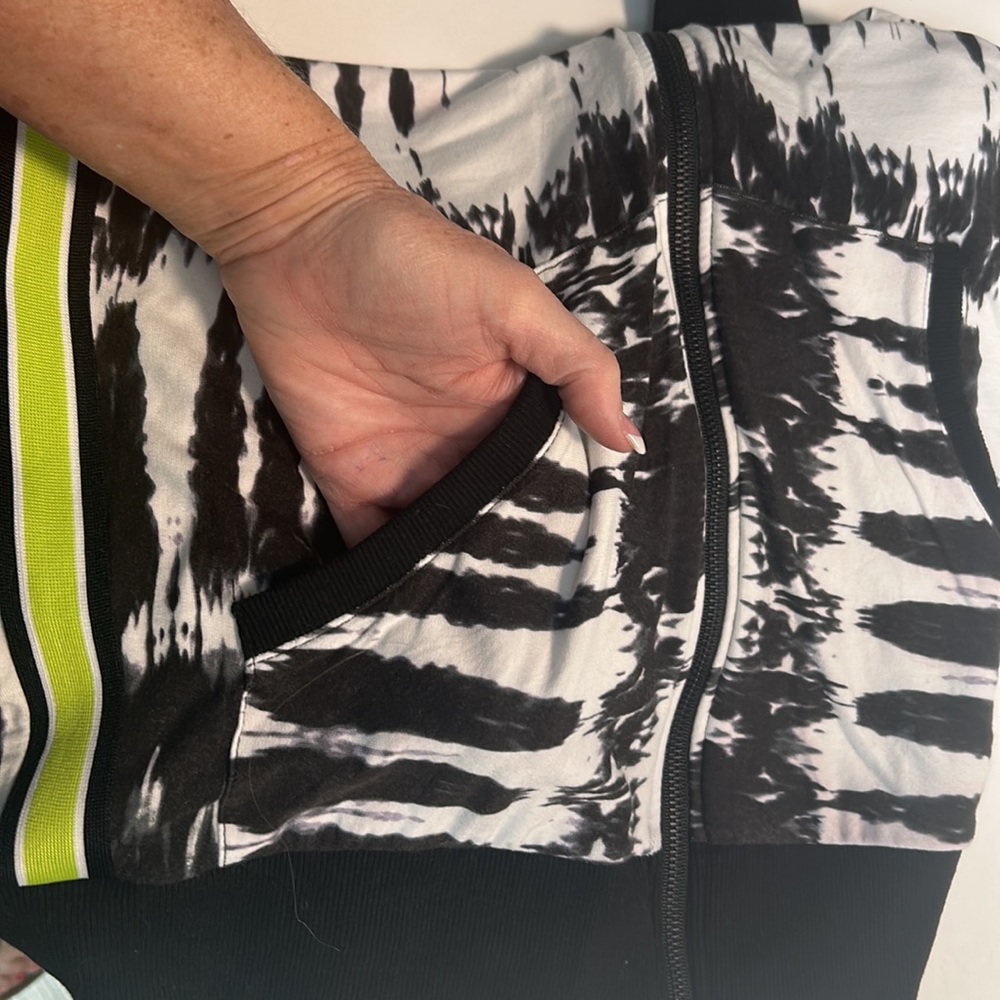 LIVERPOOL Tie Dye JACKET🖤Full Zip HOODIE Black & White💚Lime Green Side Stripe - Picture 7 of 13